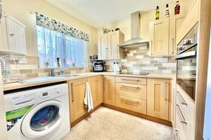Kitchen- click for photo gallery